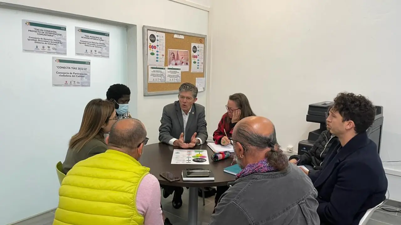 Visita del Decano de Abogados a Conecta T&iacute;as