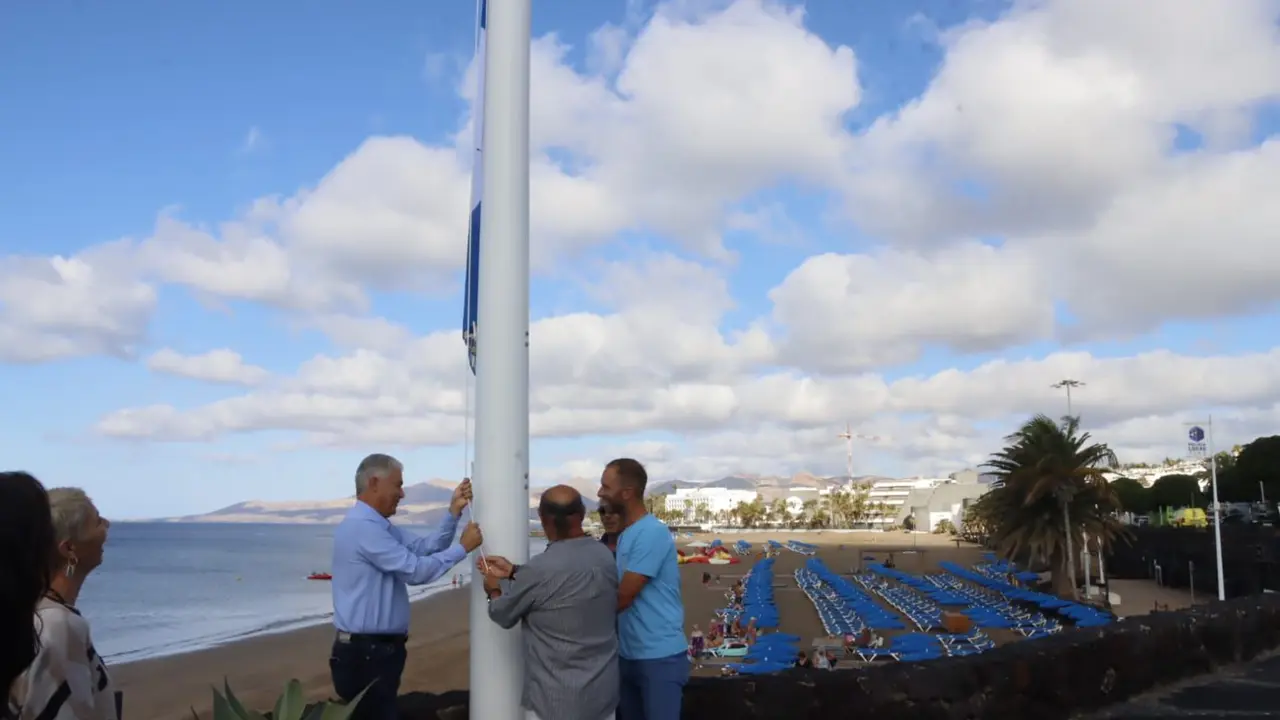 Banderas azules en las playas de Tías