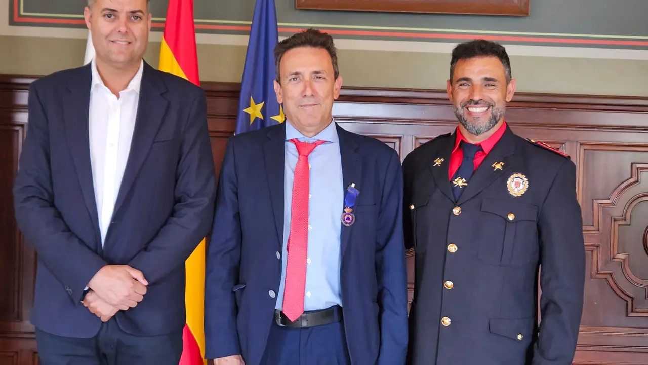 ENTREGA MEDALLA AL MÉRITO CONSORCIO LANZAROTE 1