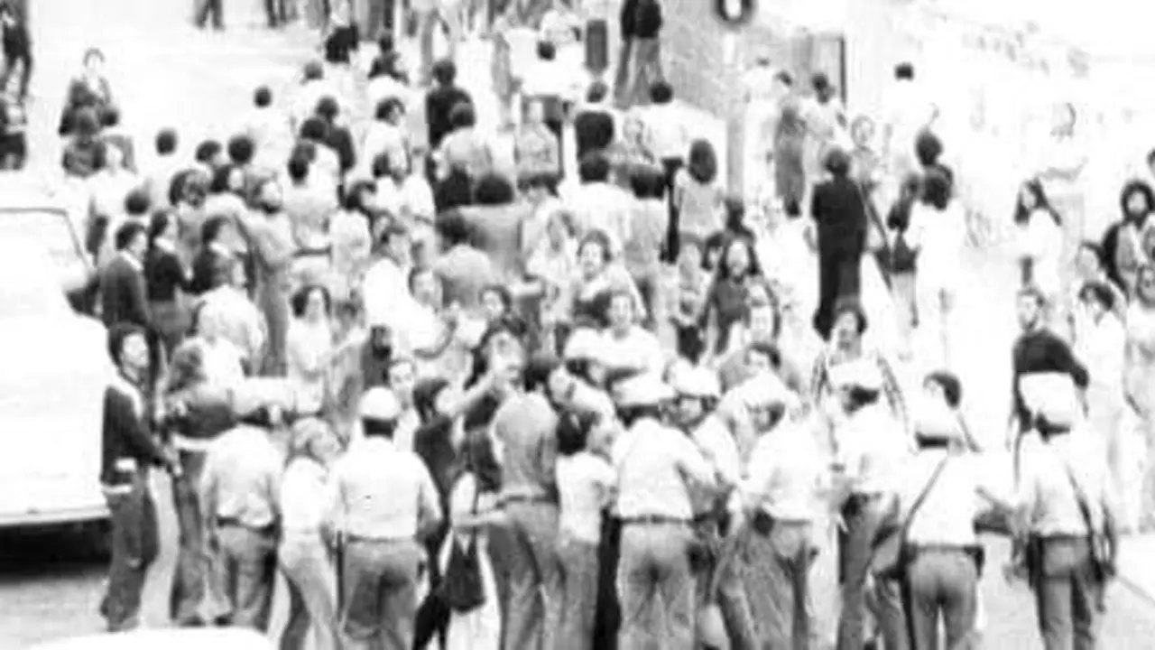 Antecedente de protestas del profesorado canario en 1977