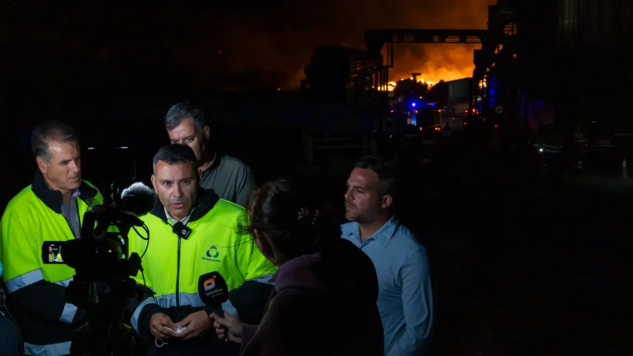 2024-05-27_Incendio en Vertedero Zonzamas 1