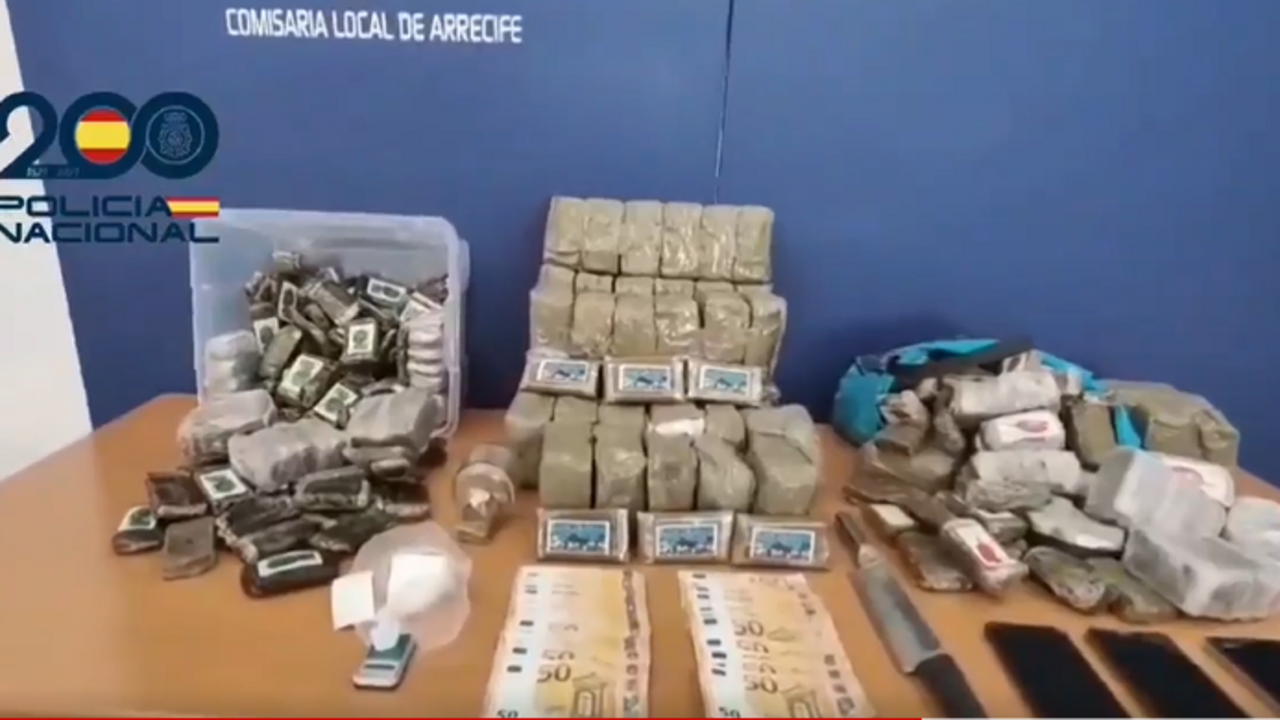 Droga y dinero incautados en la operación