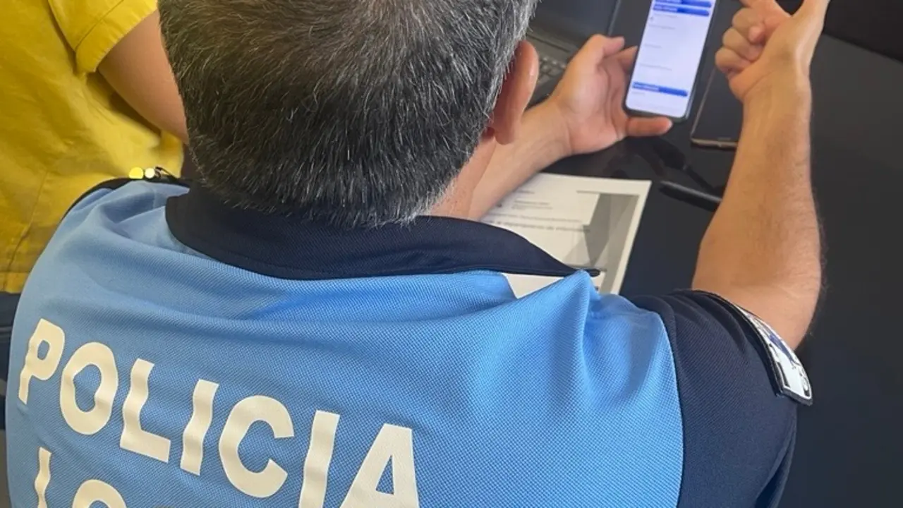 Polic&iacute;a formaci&oacute;n sanciones