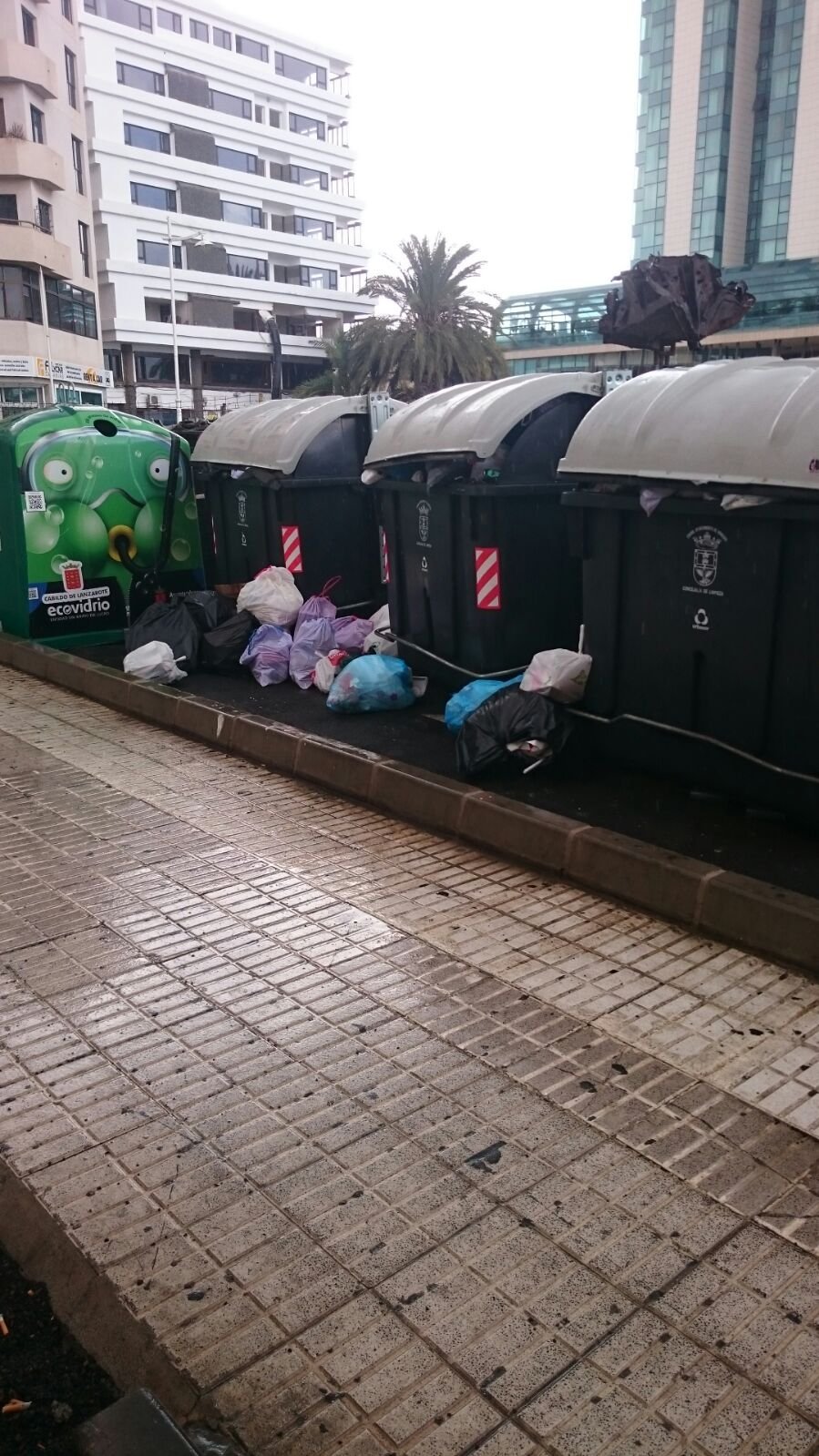 Arrecife, ciudad de basura 4