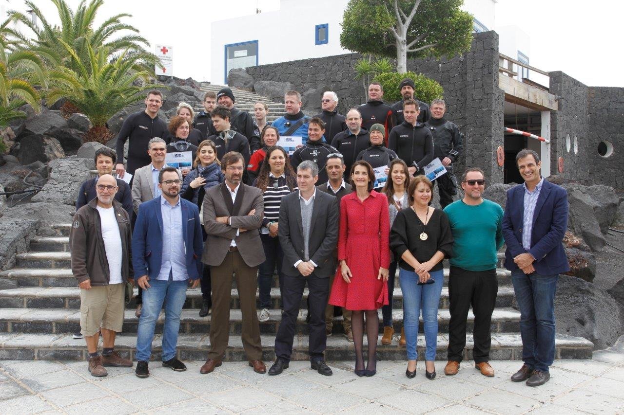 Foto de familia en el Museo Atlántico