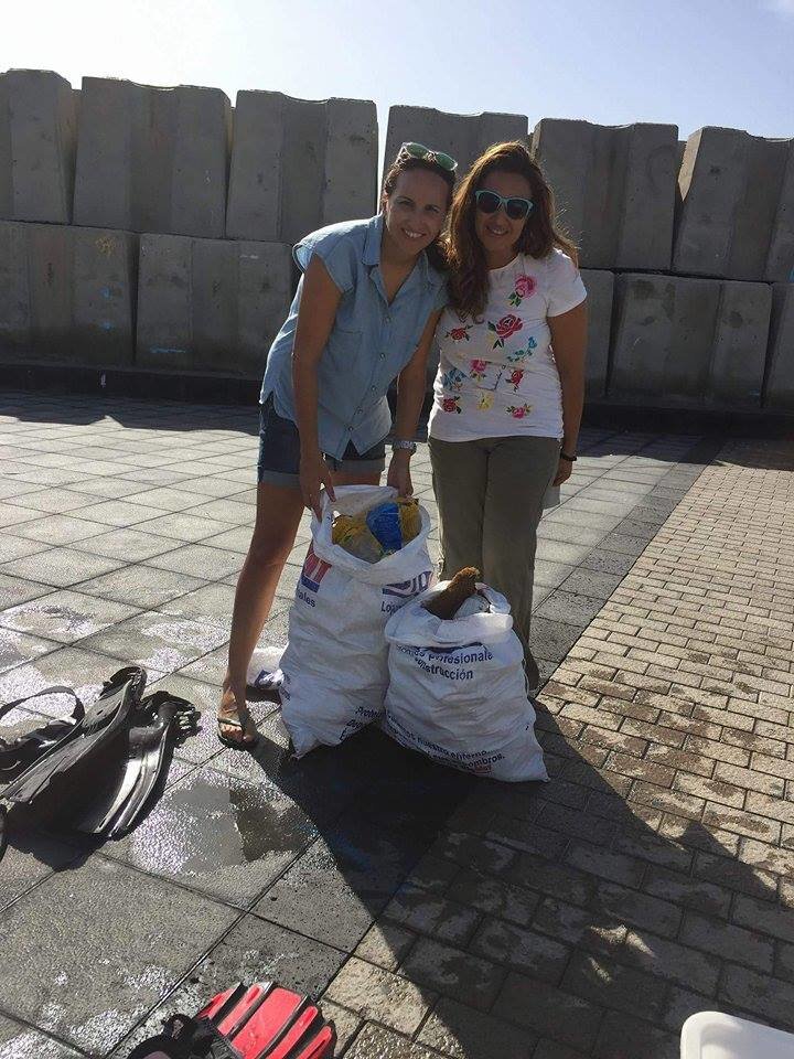 Limpieza de los fondos marinos de Puerto del Carmen 2