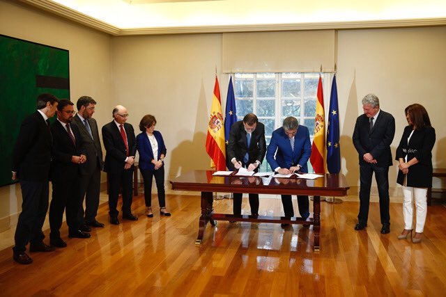 Acuerdo NC y PP en Moncloa 3