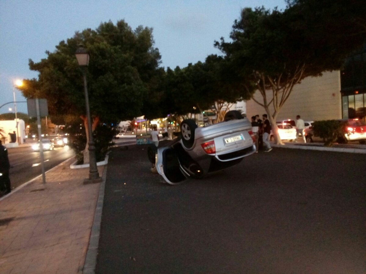 Accidente de tráfico en Arrecife 3