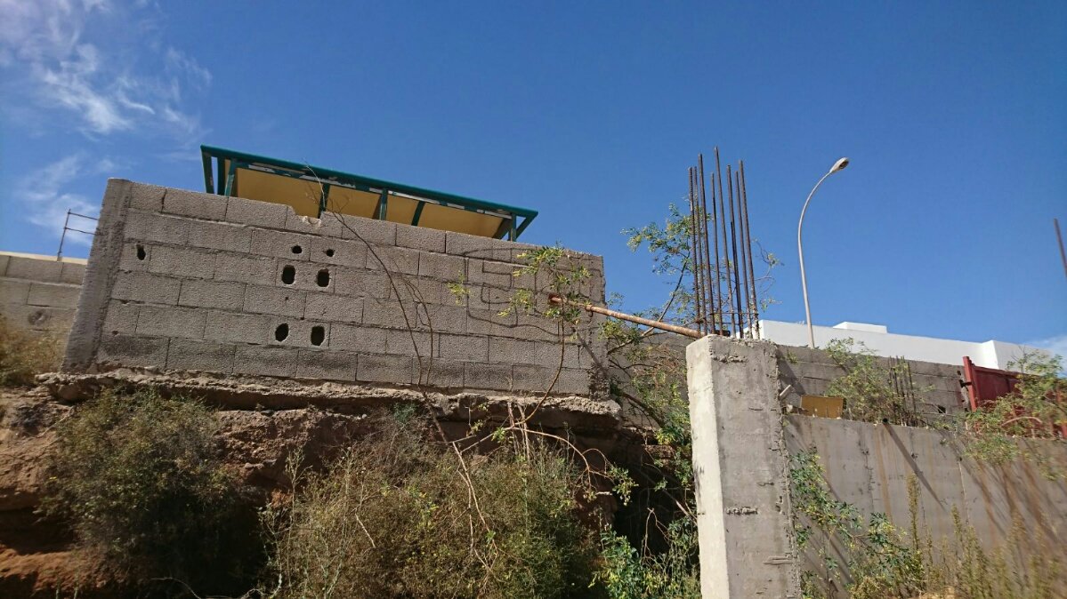 Bajo la parada de guaguas de la calle Tenderete 3