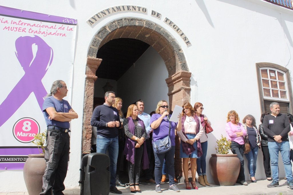 PARÓN POR LA MUJER EN TEGUISE 4