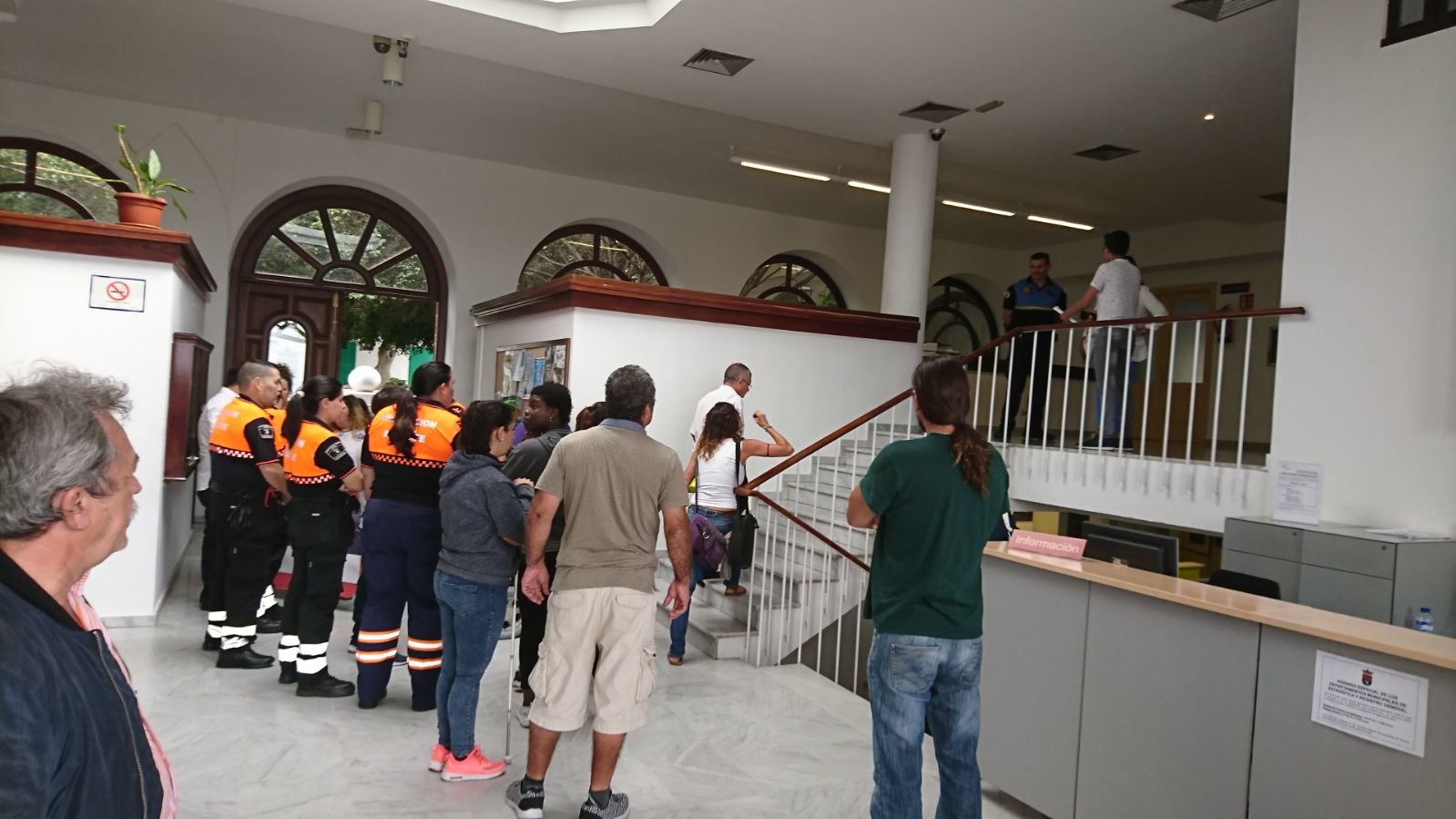 Vecinos de Argana protestando por la Moción Vecinal 3