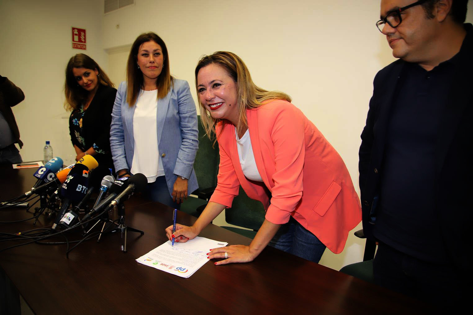 Pacto PSOE - P P (2)
