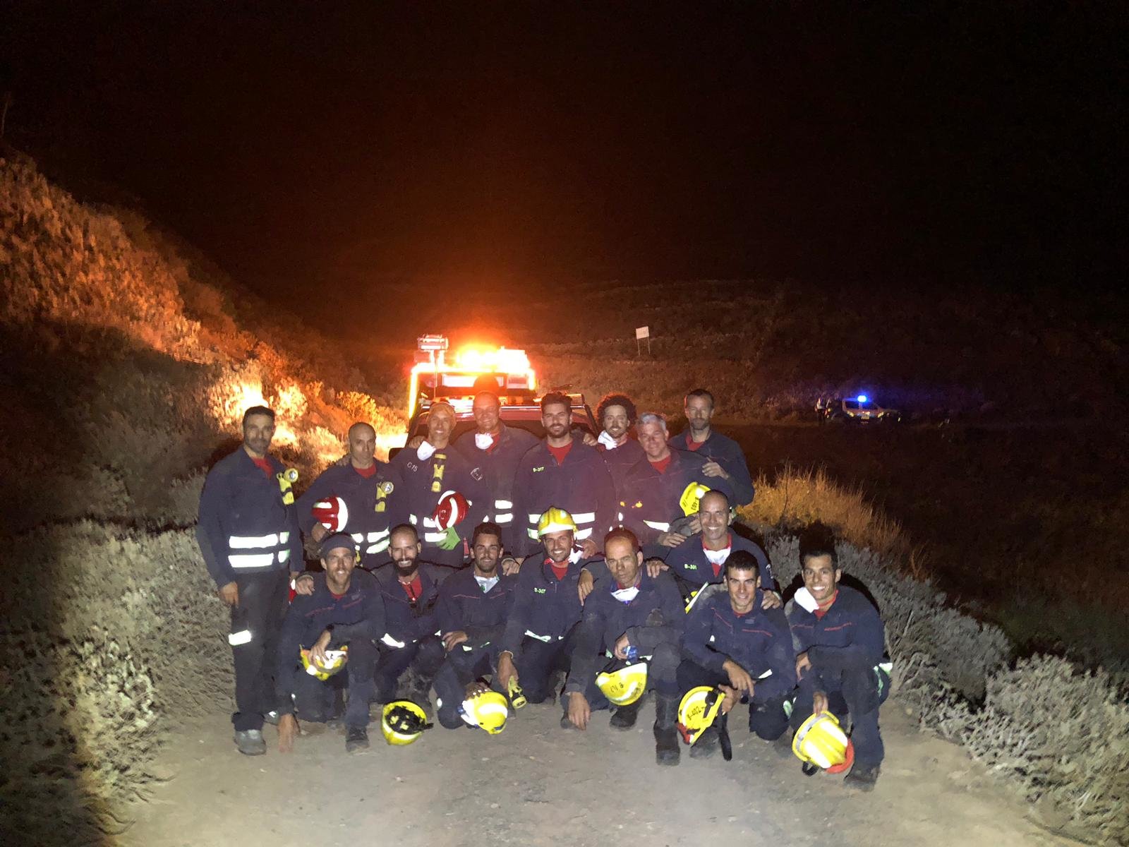 Bomberos participantes en la extinción del fuego