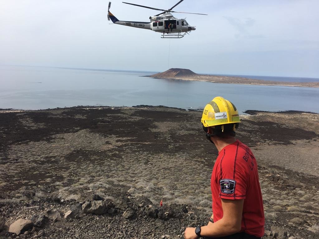 Rescate de un alumno en el Risco de Famara