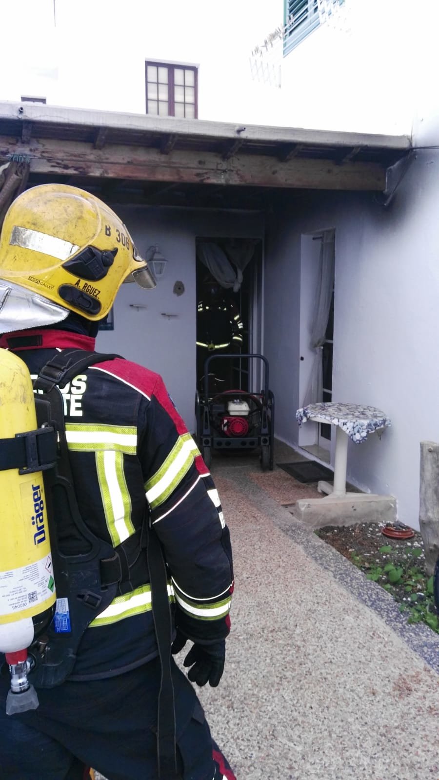 Incendio en la cocina de una vivienda calle Corbeta