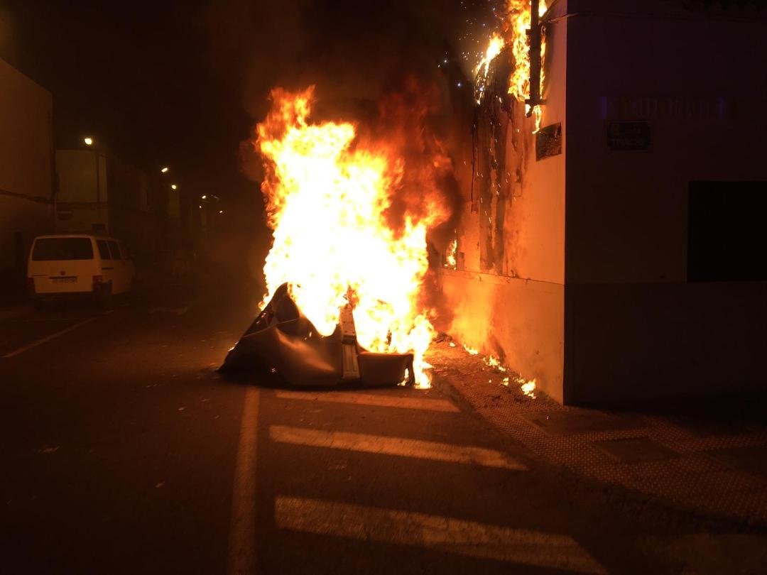 Noche de incendios en Gregorio Chil 6