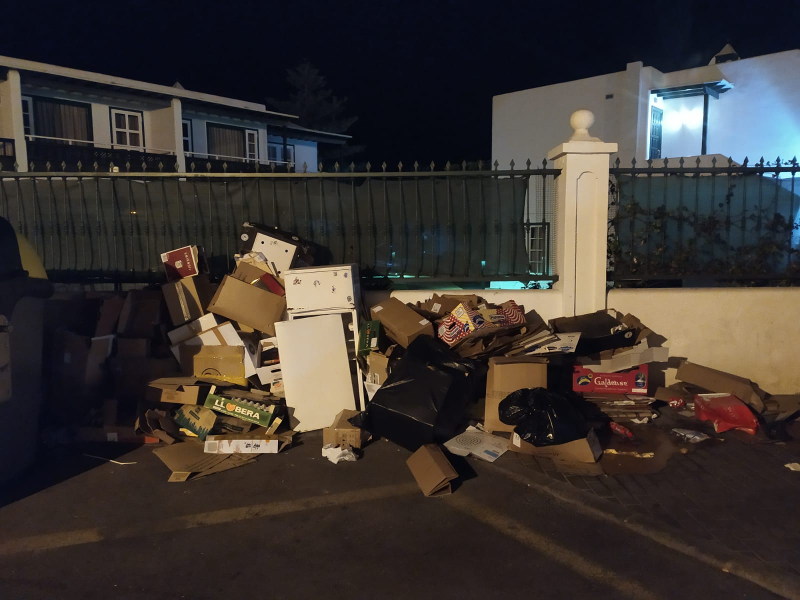 Basura en Puerto del Carmen 2