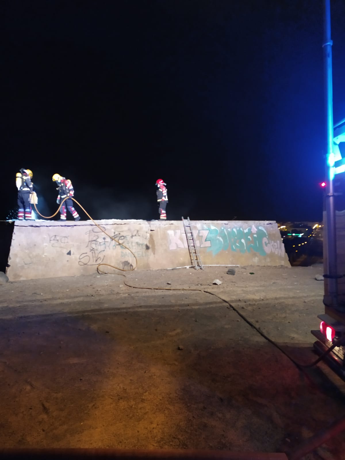 Incendio de un aljibe en Carretera de Los Mármoles