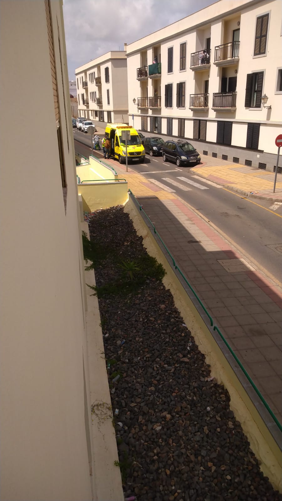 La ambulancia recoge al mendigo 3