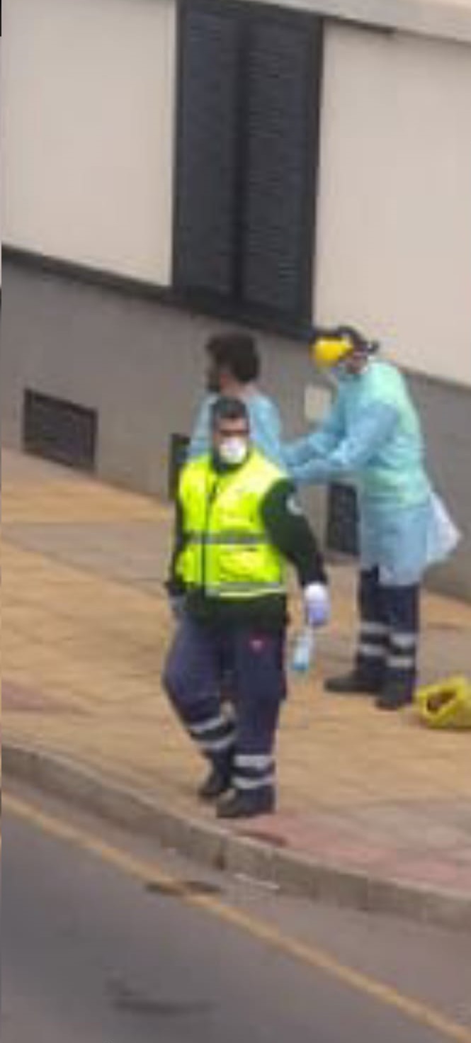 La ambulancia recoge al mendigo 2