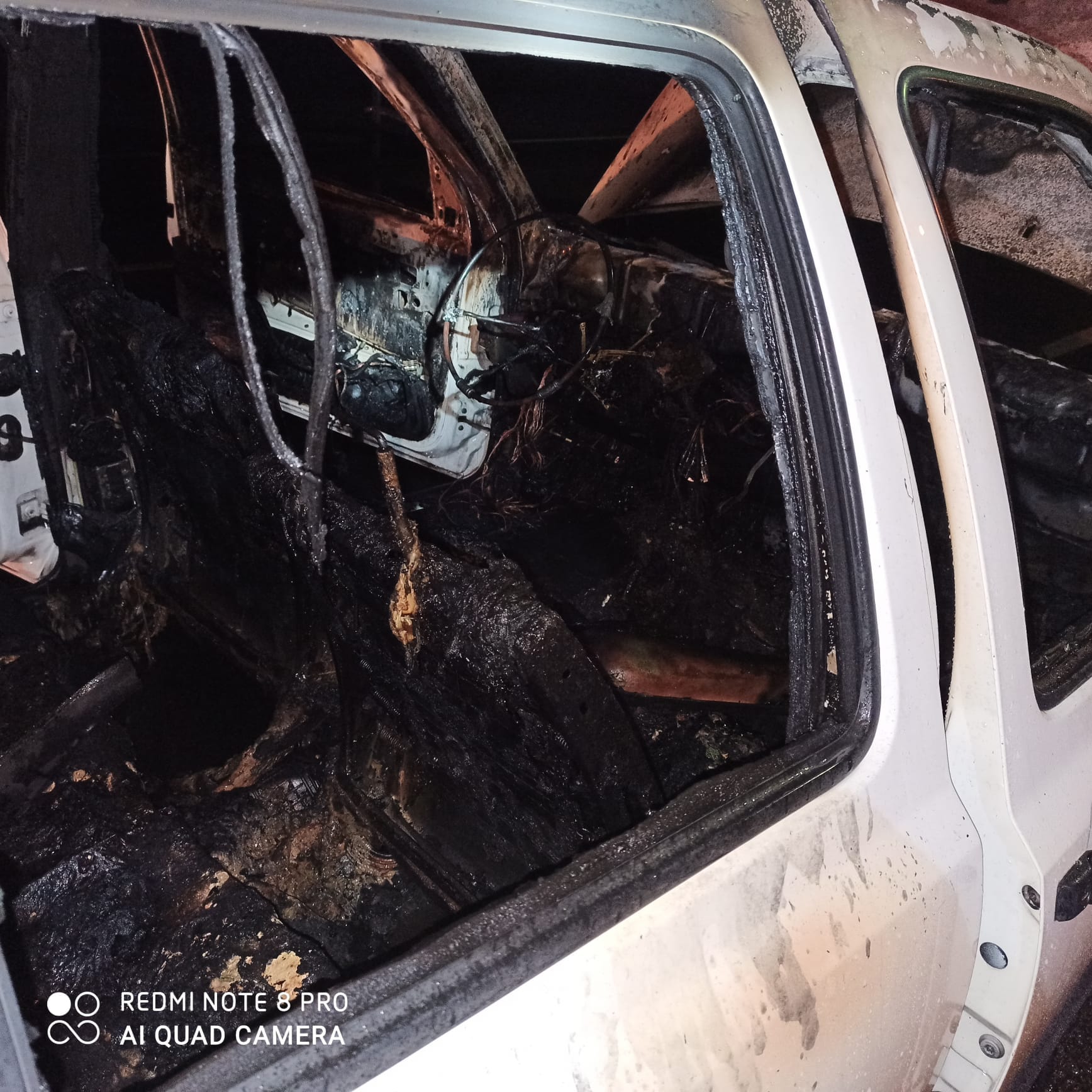 Coche quemado en San Bartolomé 3