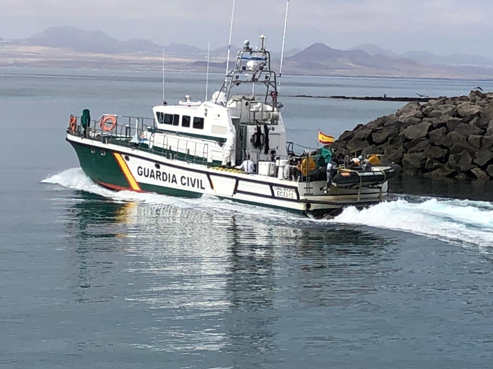 Traslado de los inmigrantes a Lanzarote