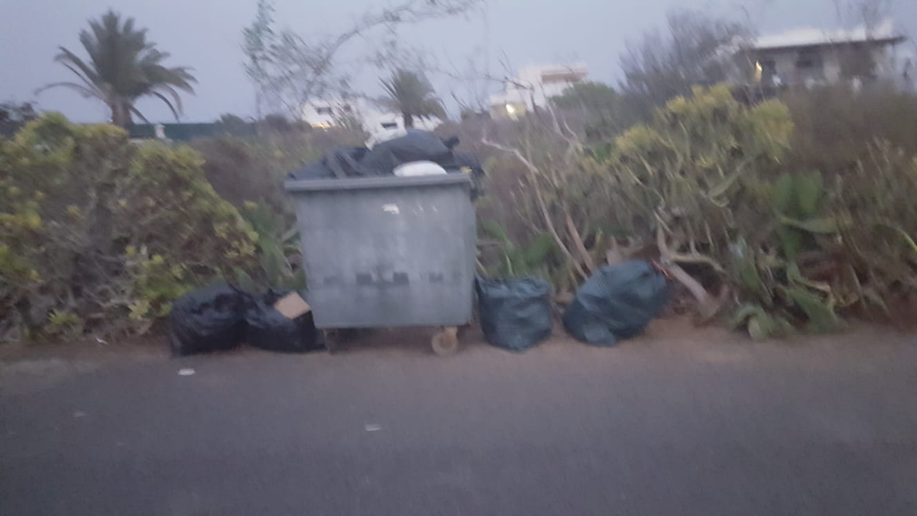 Contenedores en Mala 2