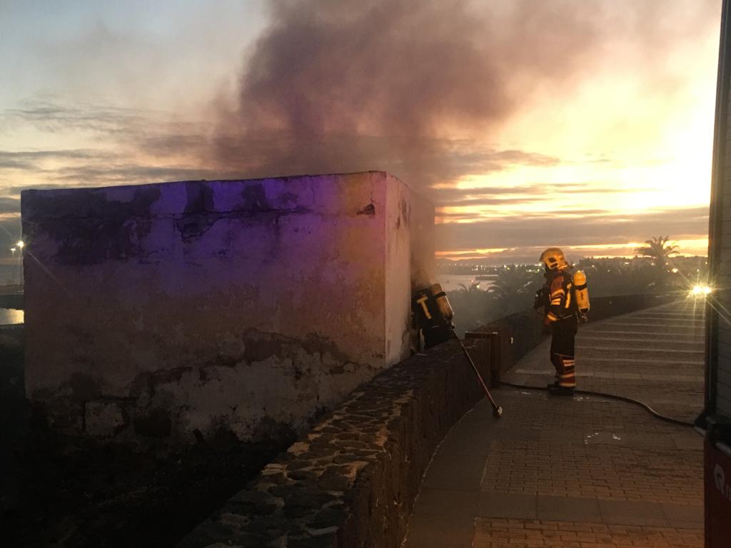 Camión incendiado