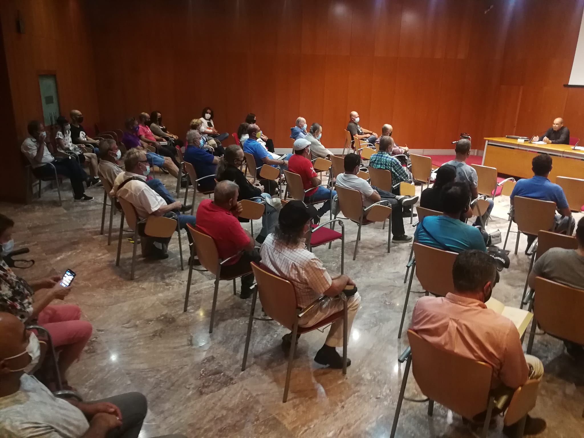 Asistentes a la presentación del libro 8