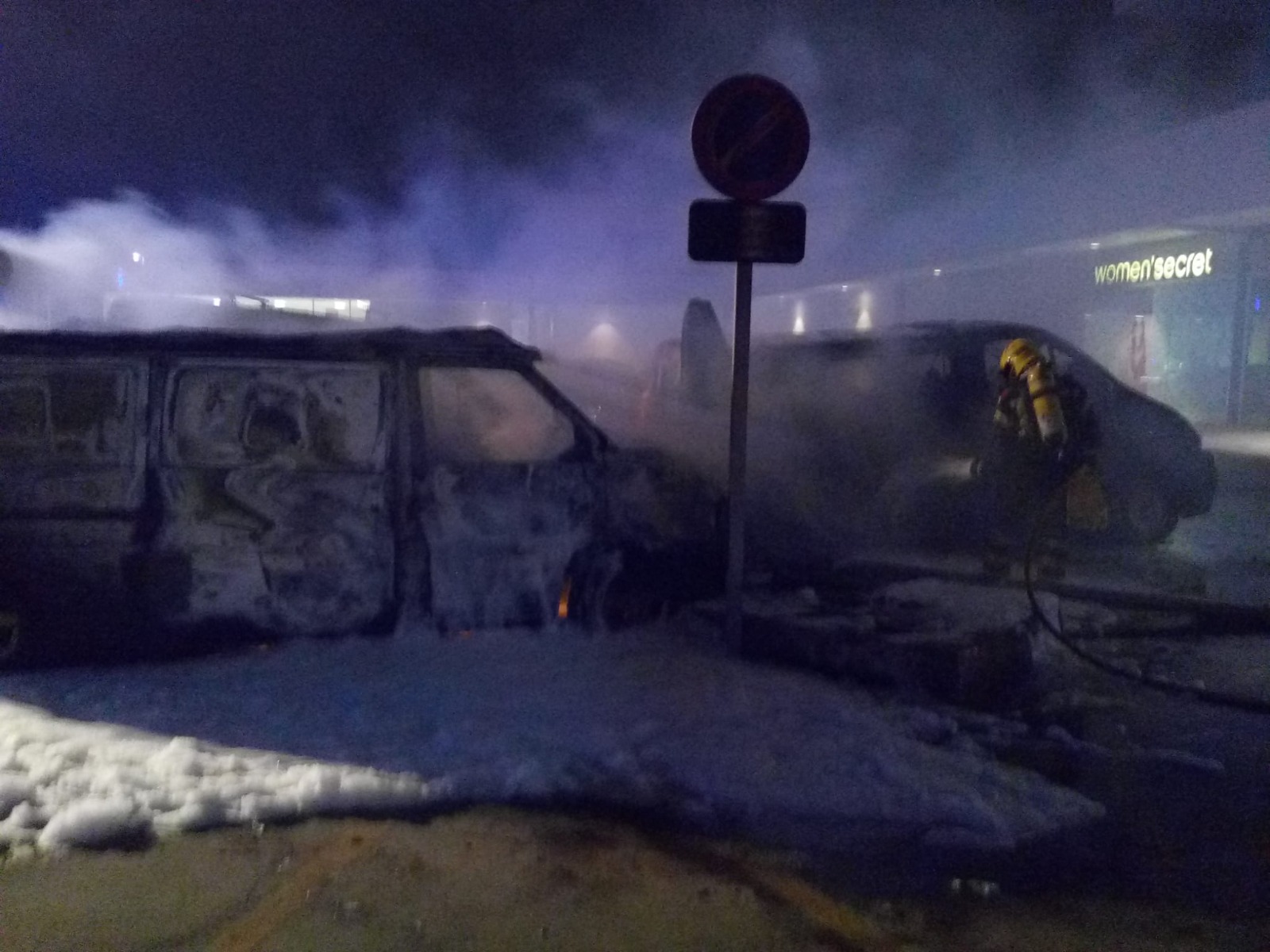Cuatro coches incendiados 2