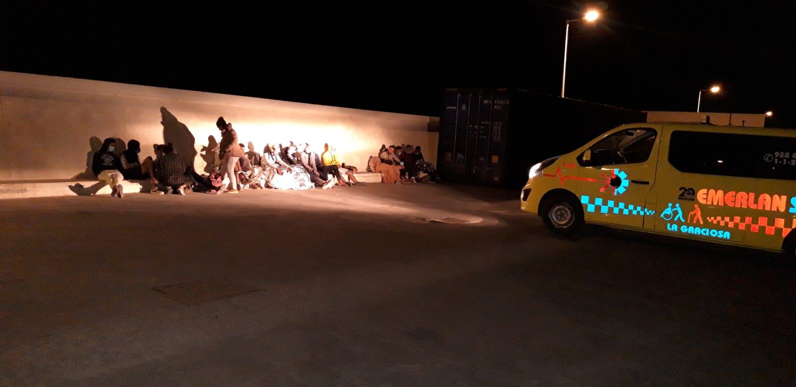 Inmigrantes llegados a La Graciosa en patera 3