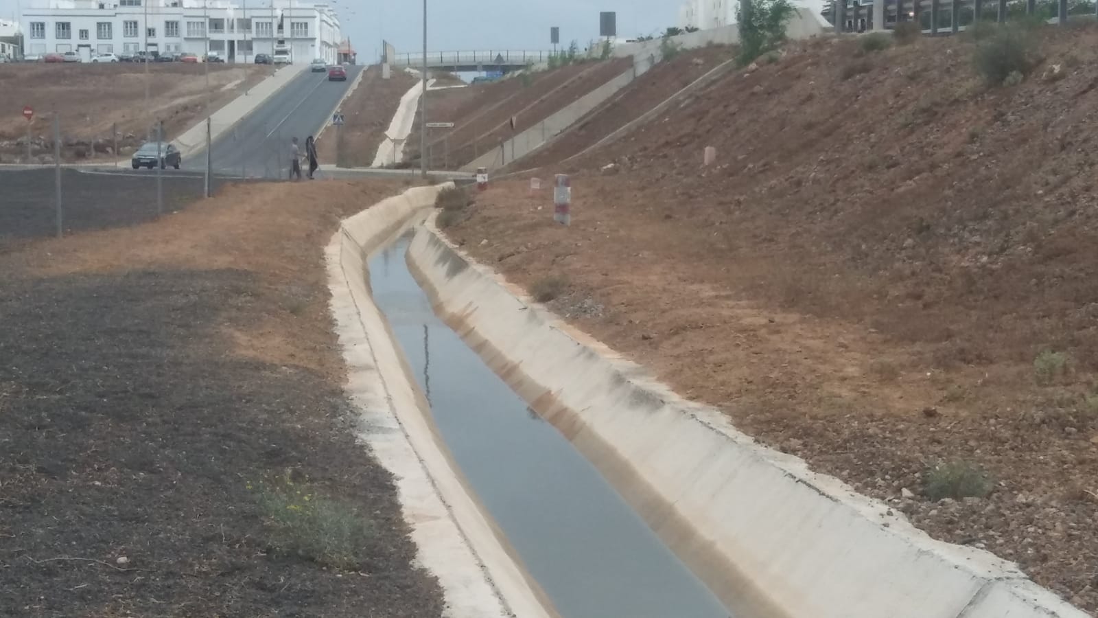 Riada de aguas residuales en la depuradora de Argana 2