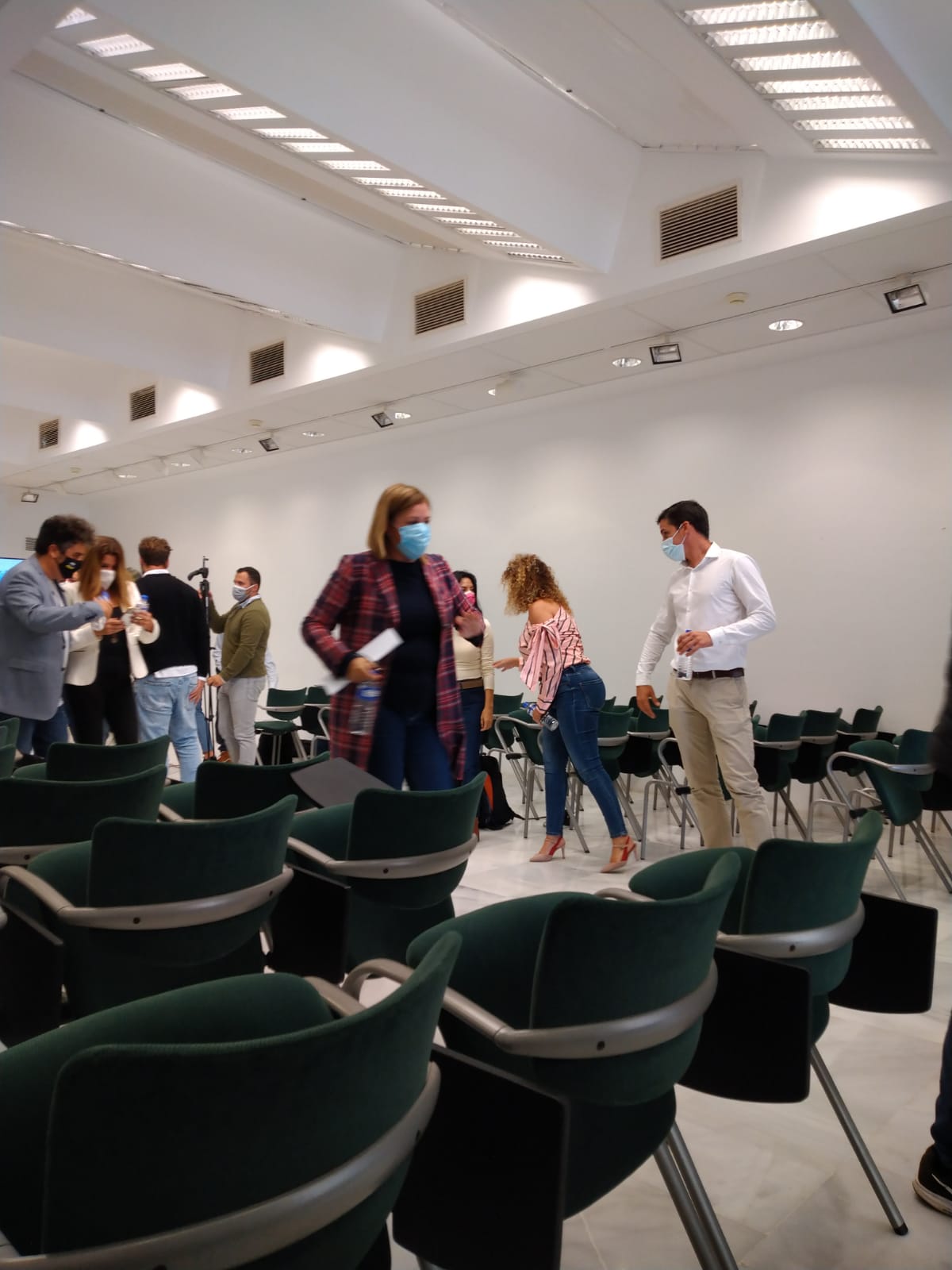Astrid Pérez tras las rueda de prensa
