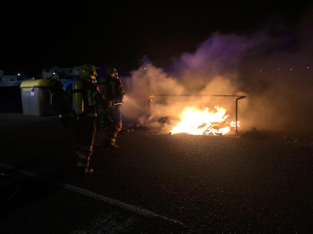 Noche de incendios en Tahiche 3