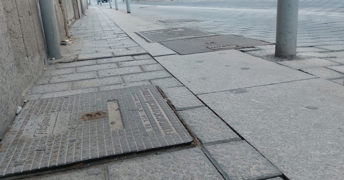 arrecife-calle-mal-estado3