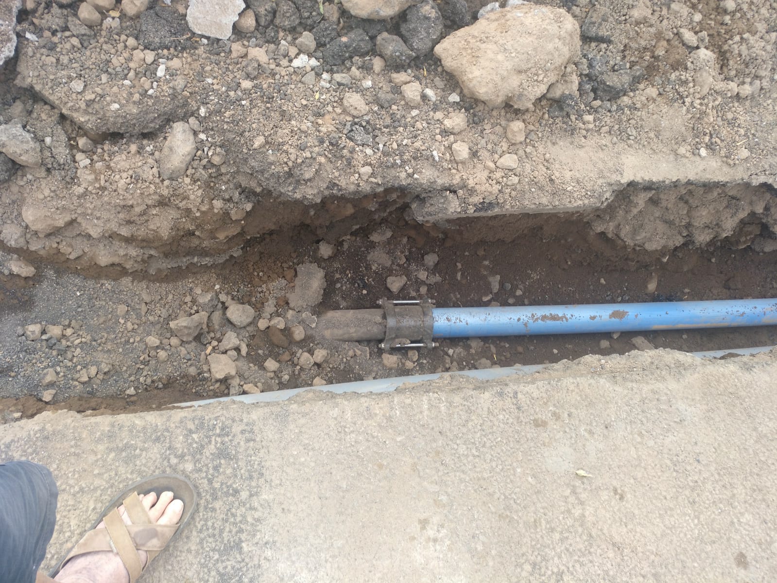 Tuberías rotas en Mala 2