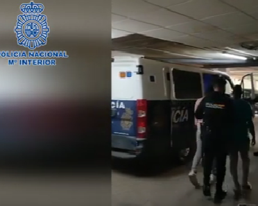 Detenidos dos guineanos con drogas en el Aeropuerto 2
