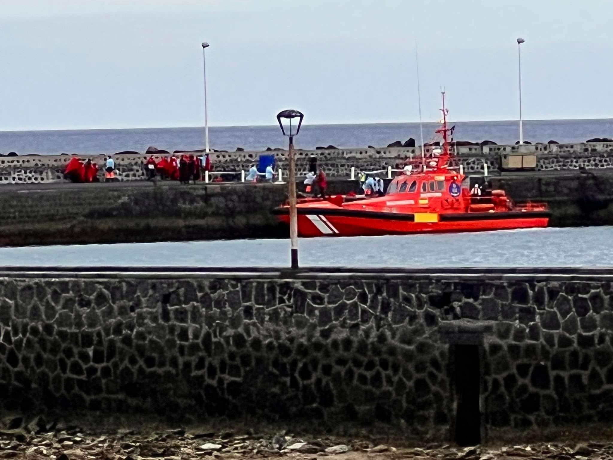 Nueva patera en el Muelle Comercial 2