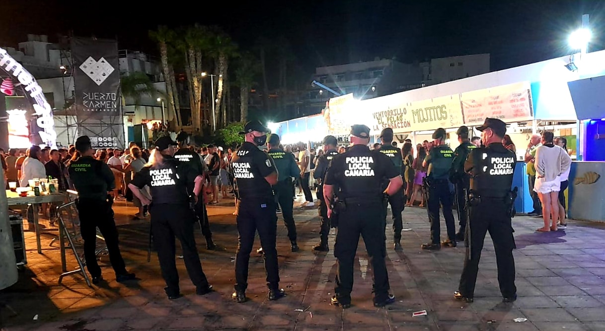 Policía de Tías en Fiestas de Puerto del Carmen