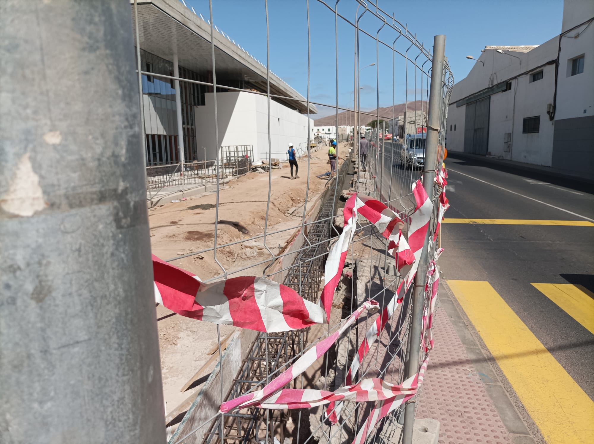 Tenderete obra hiperdino 1