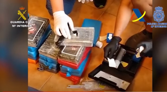 Pesaje y comprobación de la calidad de la droga