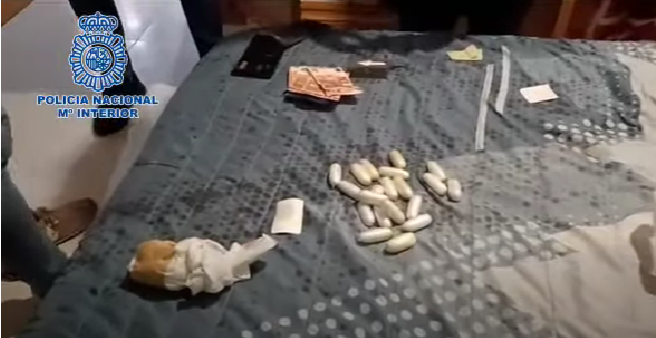 Parte de la droga intervenida