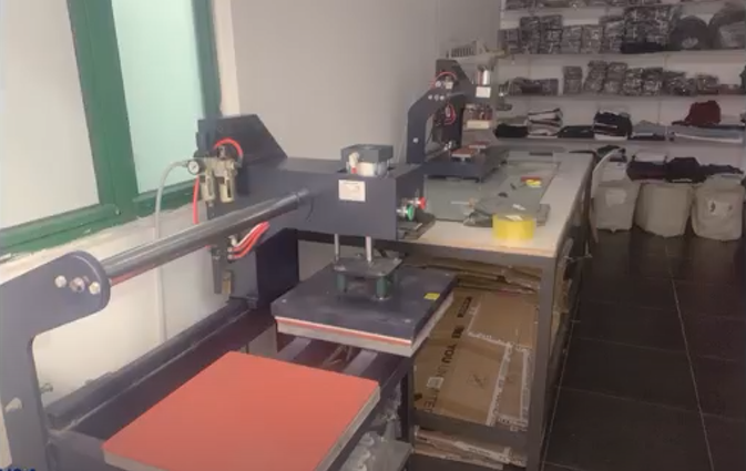 Maquinaria empleada para falsificar los productos