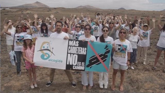 No más carreteras 2