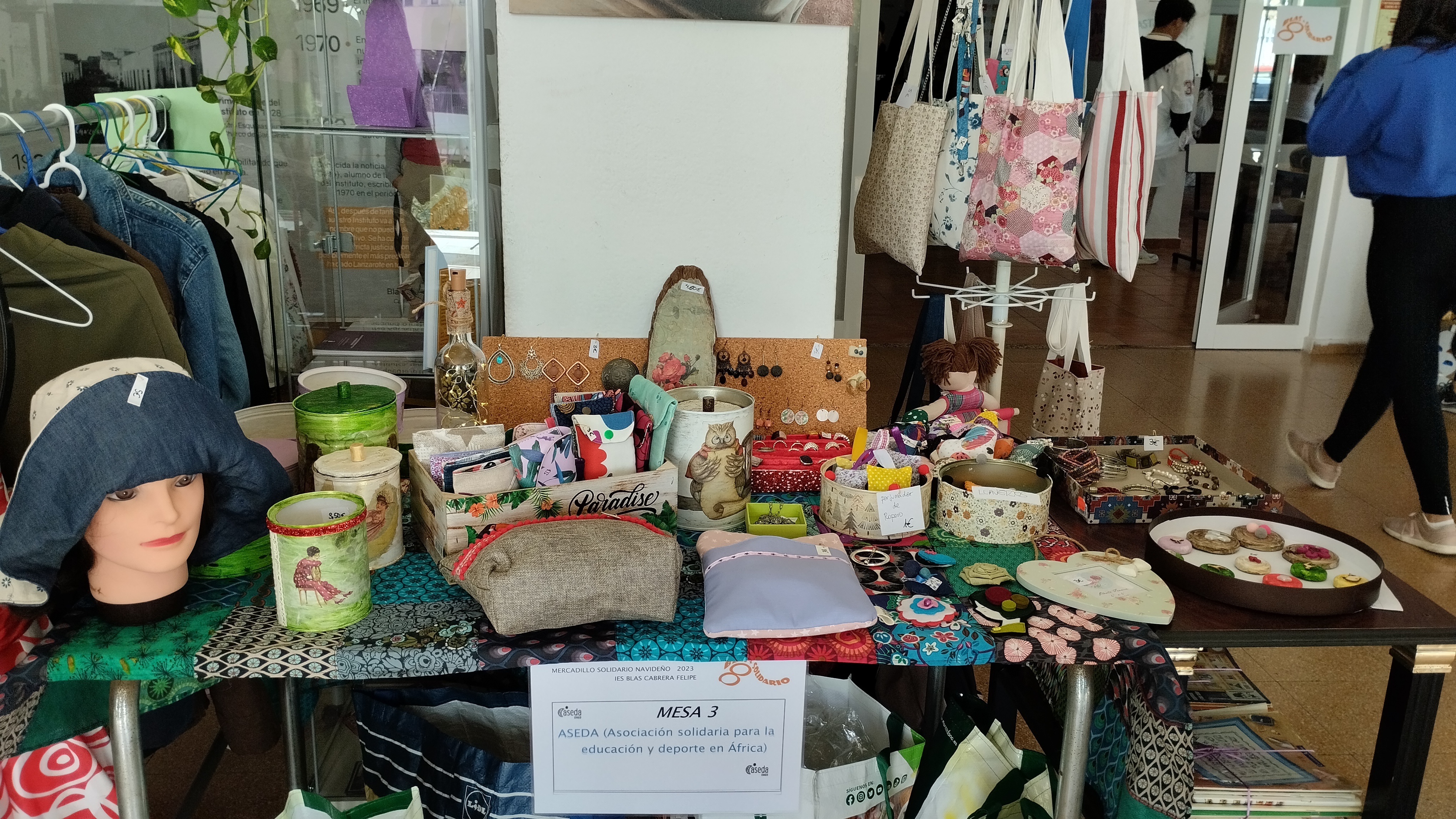 Mercadillo Solidario del Blas Cabrera 3