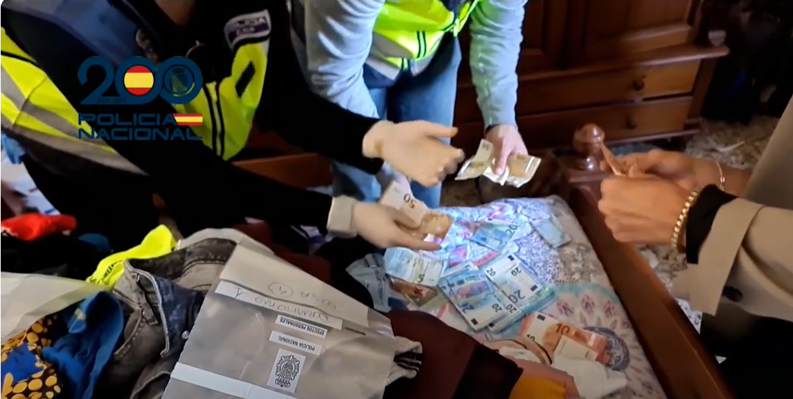 Dinero intervenido en casa del sepulturero de Tinajo