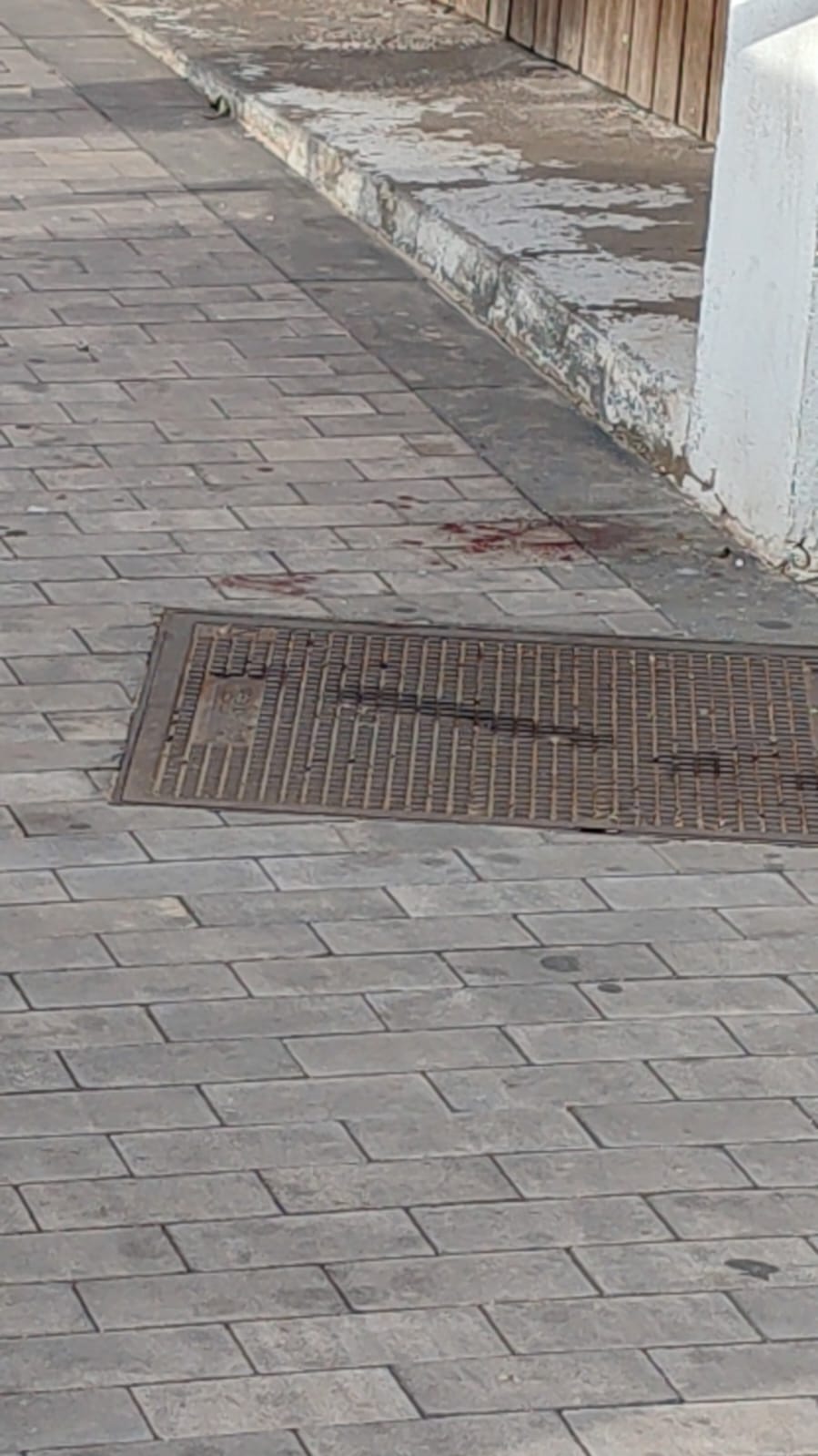 Restos de sangre tras el apuñalamiento
