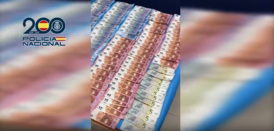 Dinero aprehendido a la organización