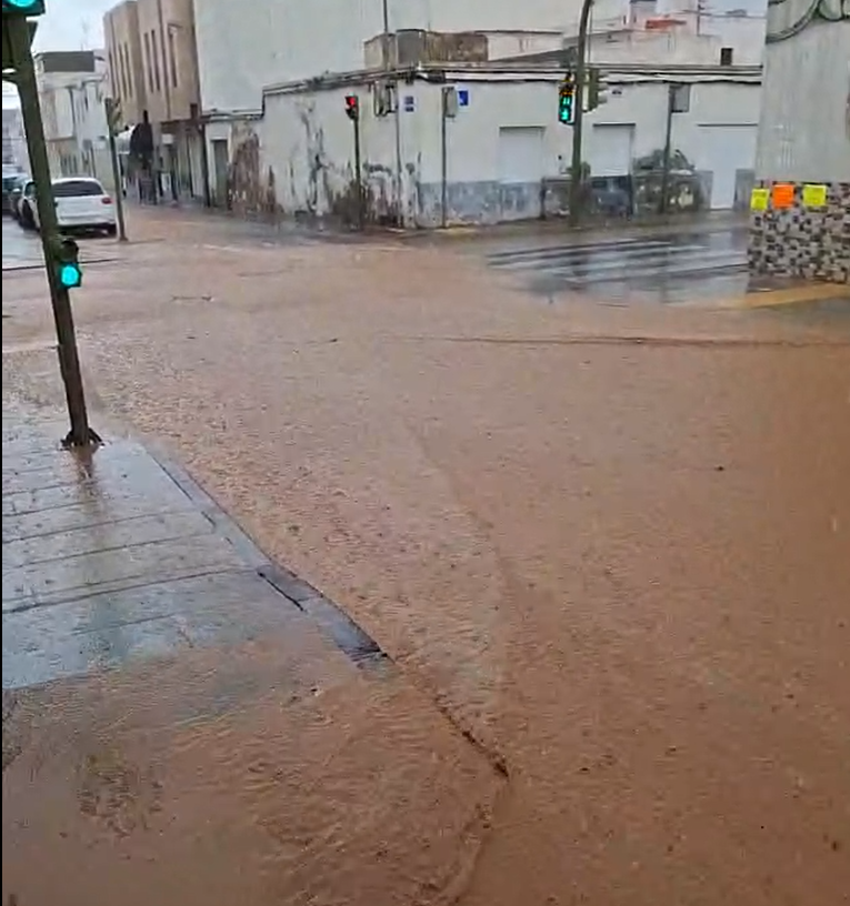 El agua corrió por Titerroy