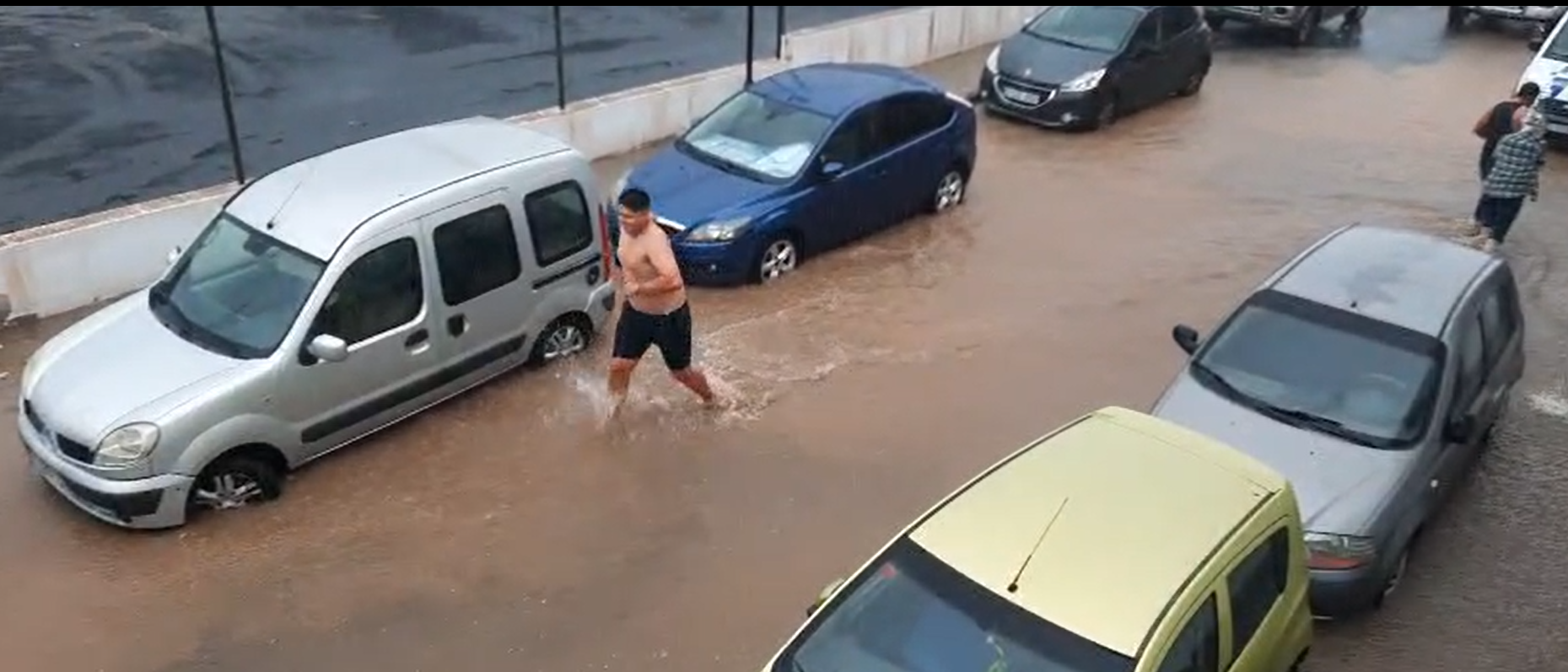 Arrecife bajo el agua